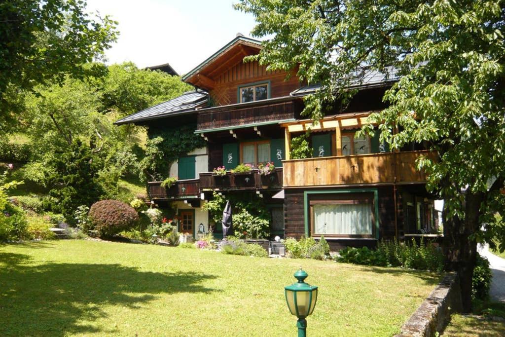 Haus Weidmannsheil - Wohnen Im Romantischen Forsthaus Werfen Exterior photo