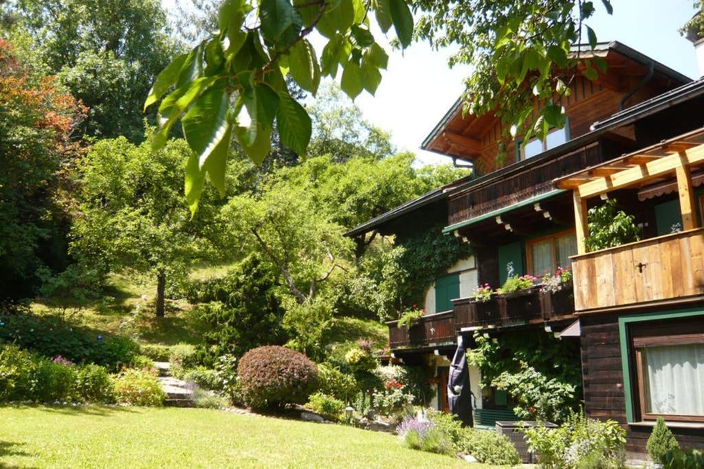 Haus Weidmannsheil - Wohnen Im Romantischen Forsthaus Werfen Exterior photo